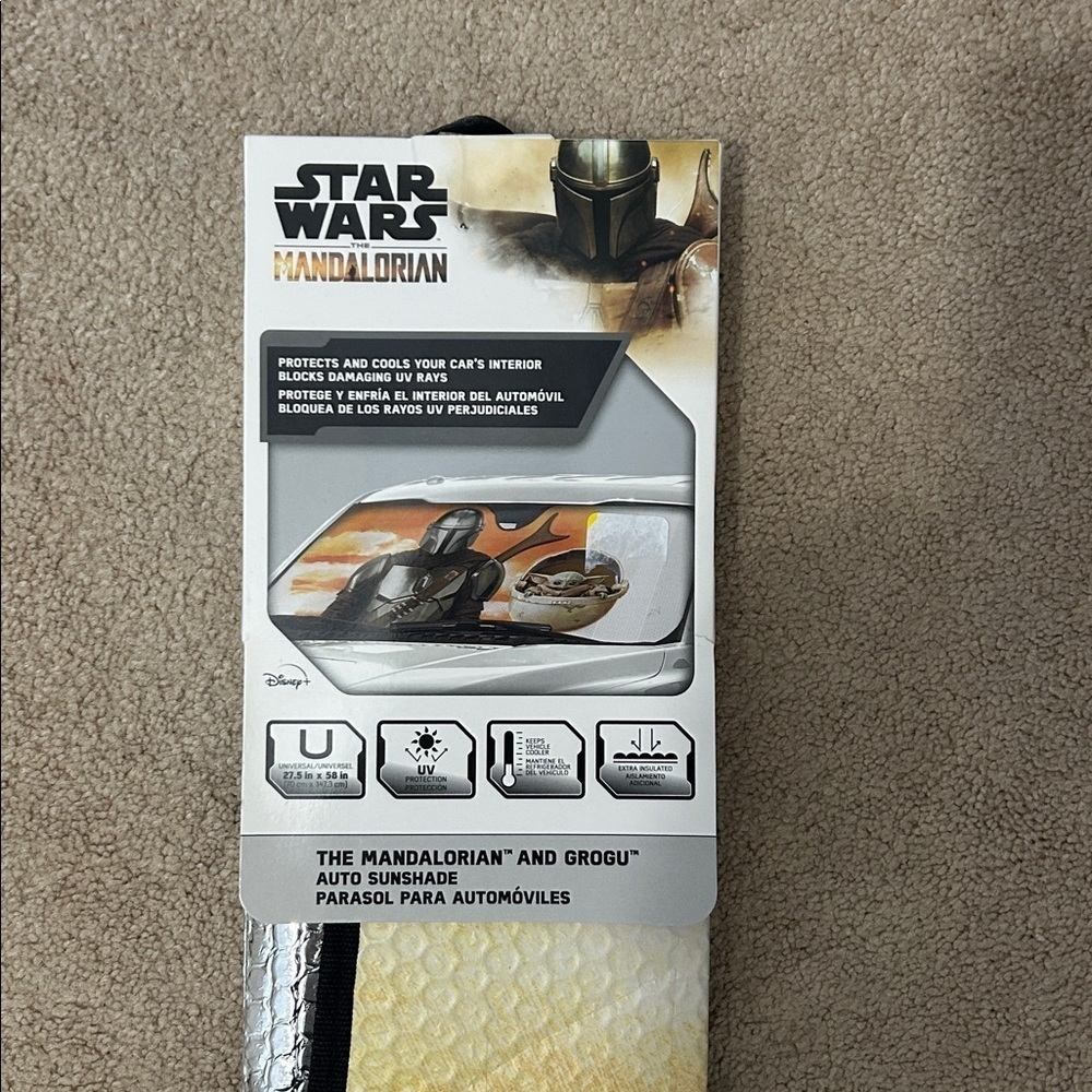 Star Wars & the Mandalorian Baby Yoda Grogu car windshield sunshade NWT - Picture 2 of 6